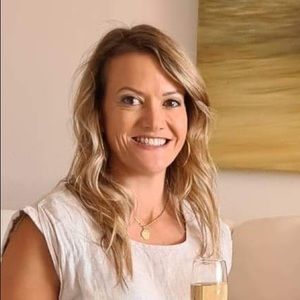 Meet your Posher, Nikki